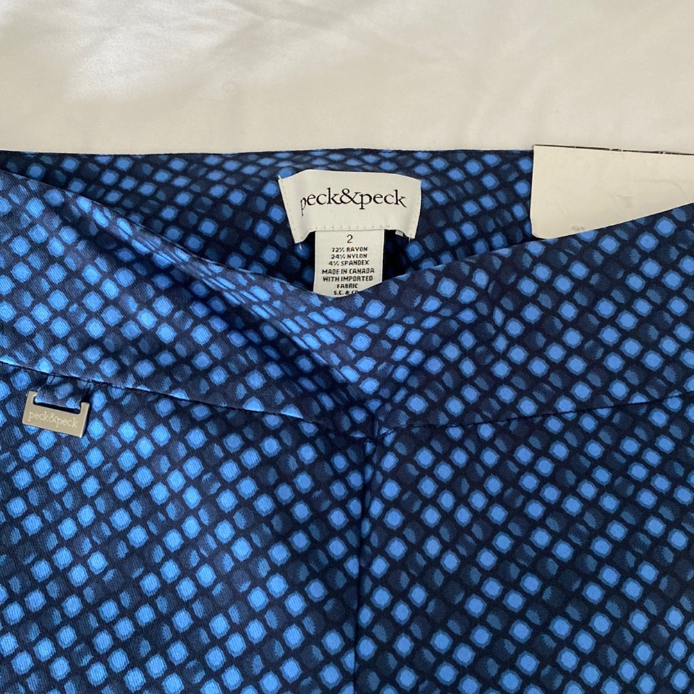 Size 2 Peck & Peck pants. Cropped